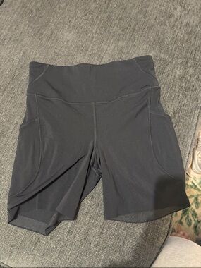 lululemon athletica Black High-Rise Bike Shorts with Side Pockets